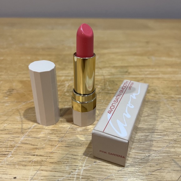 Avon Other - New in Box Vintage 1988 Avon Moisture Satin Smooth Lipstick Pink Gardenia